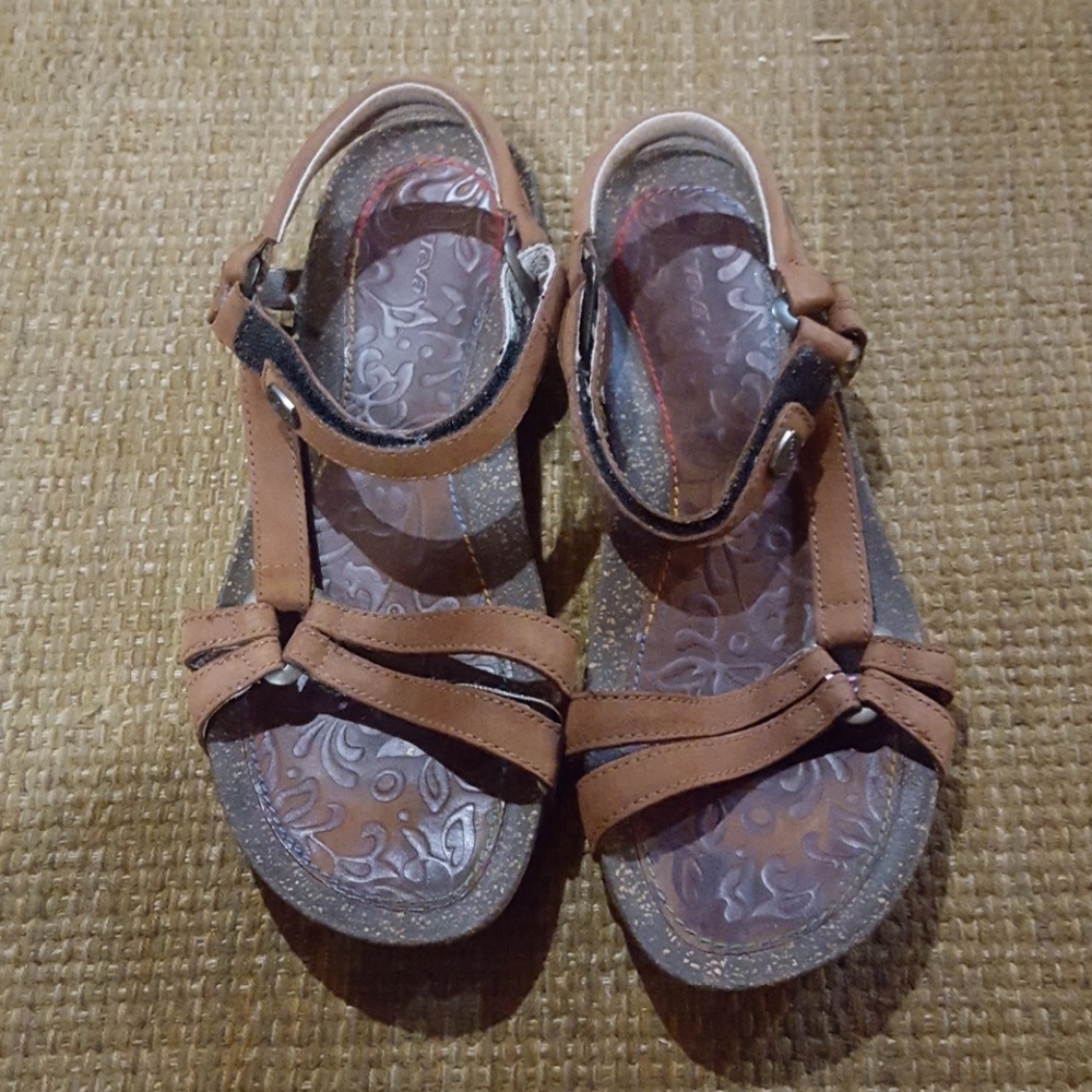 Teva leather strappy sandals